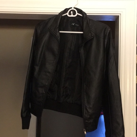 Forever 21 Faux black leather jacket - Picture 5 of 5